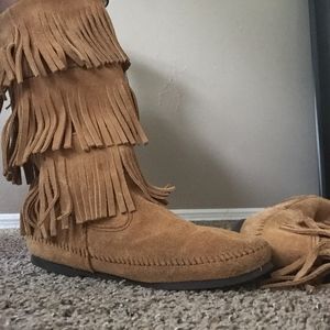 Minnetonka Moccasin Boots